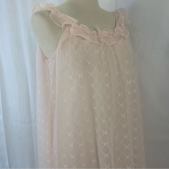 Vintage Maxi Soft Pink Nightgown - Picture 4 of 8